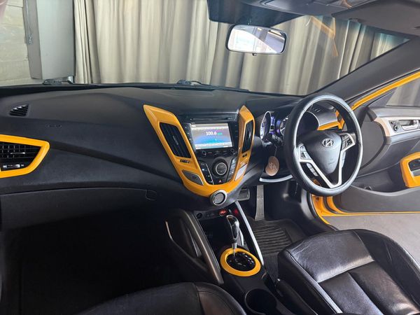 2013-Hyundai-Veloster-16-GDi-Executive-Auto image:13