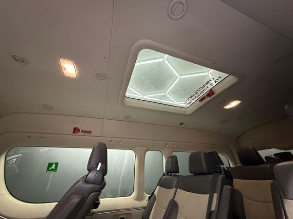 2019-Toyota-Quantum-28-GL-11-seat image:13