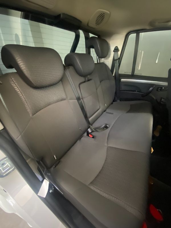 2026-Mahindra-Pik-Up-22-mHawk-S11-Auto-Double-Cab image:11