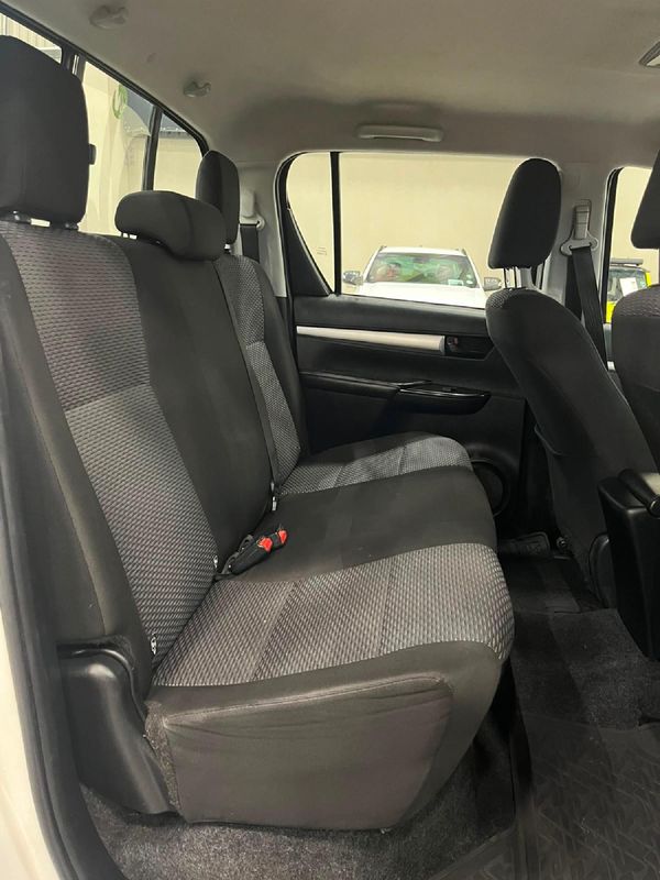 2019-Toyota-Hilux-24-GD-6-SRX-4x4-Double-Cab image:11