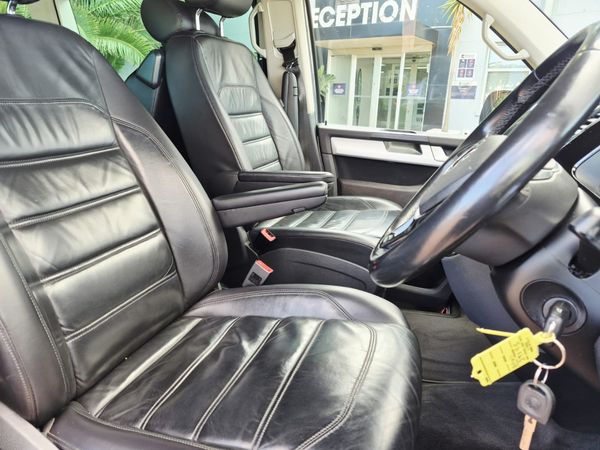 2016-Volkswagen-Caravelle-T6-20-BiTDI-Highline-Auto image:15