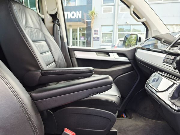 2016-Volkswagen-Caravelle-T6-20-BiTDI-Highline-Auto image:16