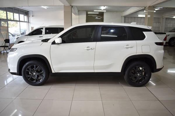 2026-Toyota-Urban-Cruiser-15-XS image:3