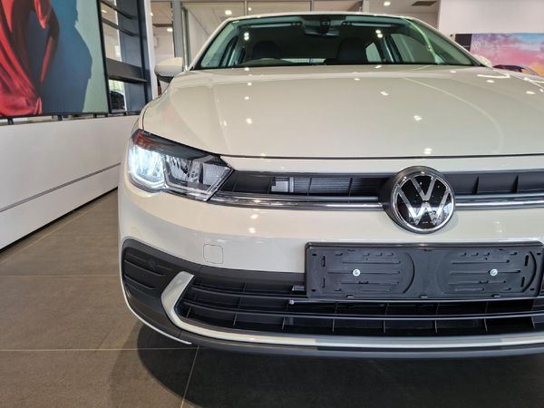 2026-Volkswagen-Polo-10-TSI image:8