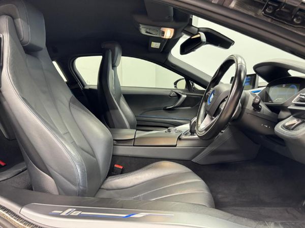 2016-BMW-i8-eDrive-Coupe image:16