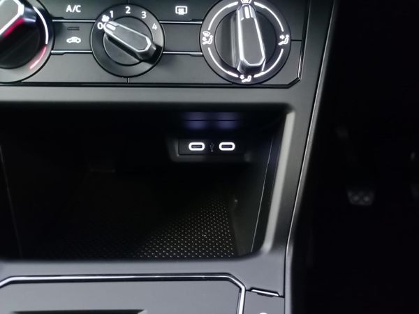 2026-Volkswagen-Polo-10-TSI image:21