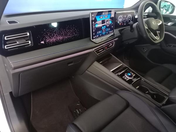 2026-Volkswagen-Tiguan-14TSI-R-Line image:17