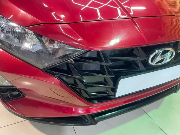 2022-Hyundai-i20-12-Fluid image:18