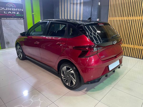 2022-Hyundai-i20-12-Fluid image:8