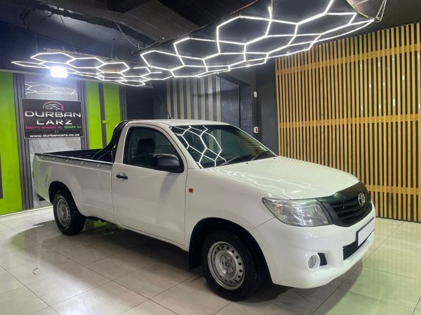 2013-Toyota-Hilux-25-D-4D-SRX-4x4-Single-Cab image:1