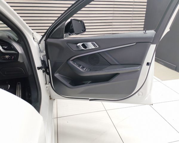 2021-BMW-1-Series-118i-M-Sport image:5