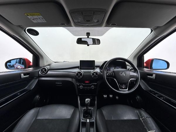 2018-BAIC-X25-15-Fashion image:10