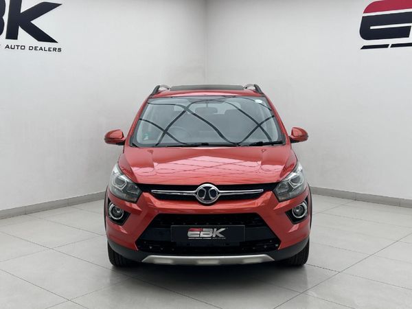2018-BAIC-X25-15-Fashion image:1