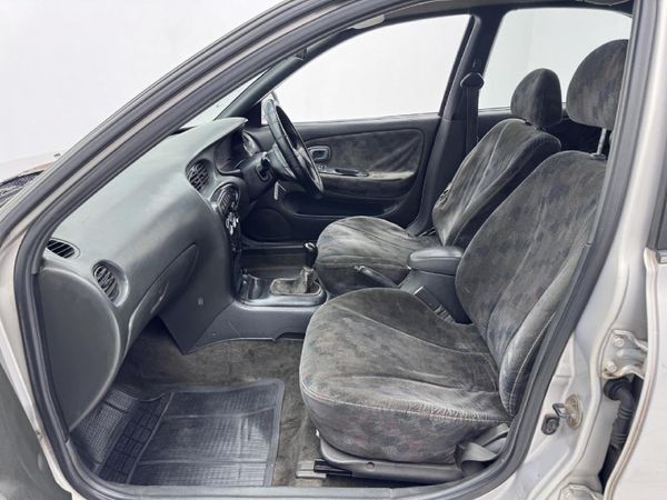 1996-Hyundai-Elantra-18-GL-Station-Wagon image:6