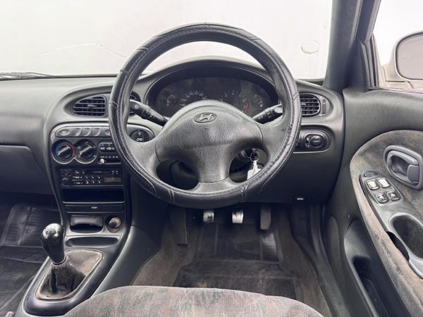 1996-Hyundai-Elantra-18-GL-Station-Wagon image:8