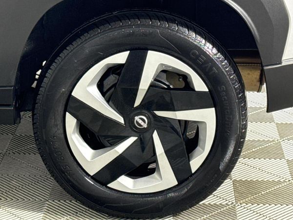 2025-Nissan-Magnite-10-Visia image:6