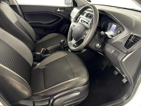 2020-Hyundai-i20-12-Motion image:9