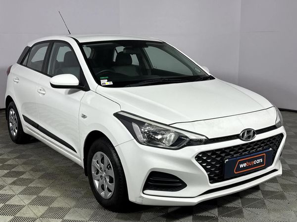 2020-Hyundai-i20-12-Motion image:15