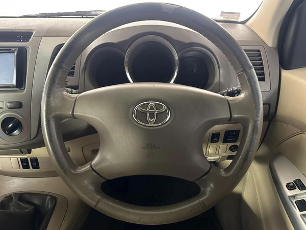 2008-Toyota-Fortuner-30-D-4D-Raised-Body image:11