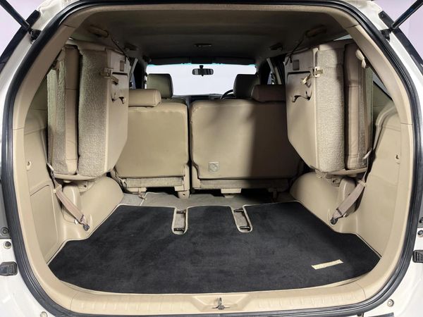 2008-Toyota-Fortuner-30-D-4D-Raised-Body image:13