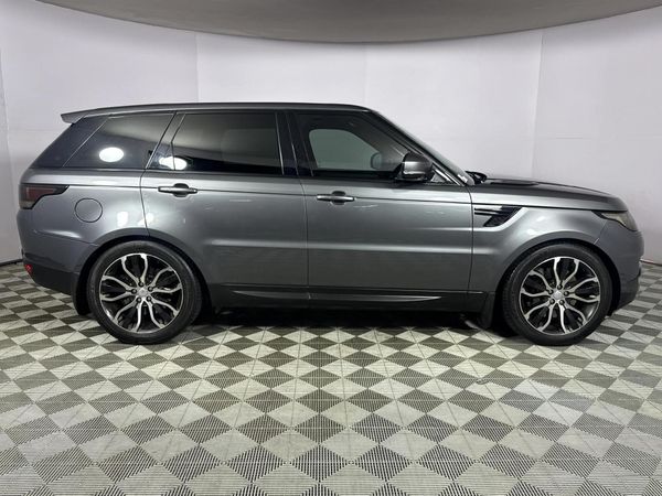 2016-Land-Rover-Range-Rover-Sport-30-SDV6-SE image:16