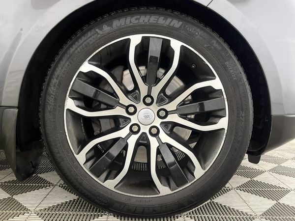 2016-Land-Rover-Range-Rover-Sport-30-SDV6-SE image:5