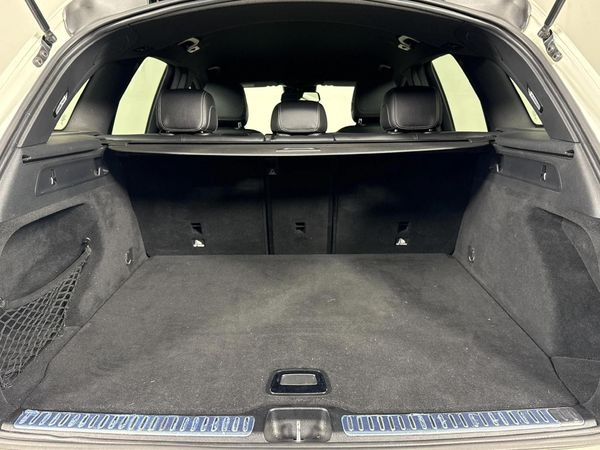 2016-Mercedes-Benz-GLC-220d-AMG image:11