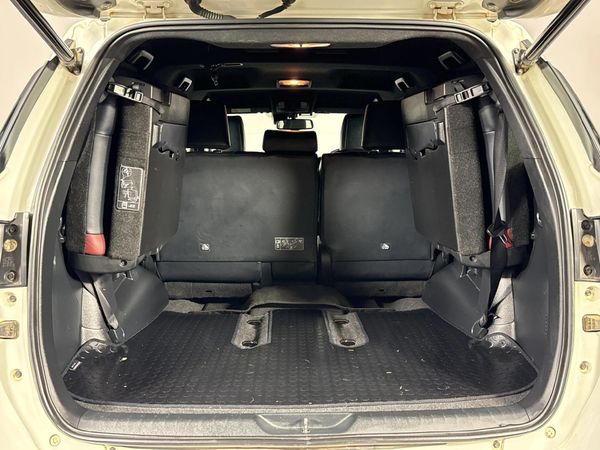 2024-Toyota-Fortuner-28-GD-6-4x4-VX-Auto-mHev image:14