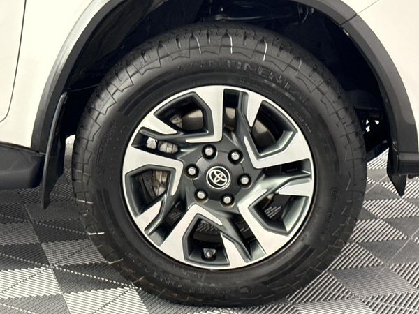 2024-Toyota-Fortuner-28-GD-6-4x4-VX-Auto-mHev image:5