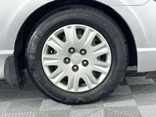 2007-Honda-Civic-18-LXi-Sedan image:5