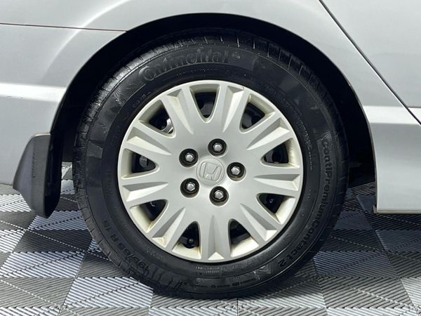 2007-Honda-Civic-18-LXi-Sedan image:7