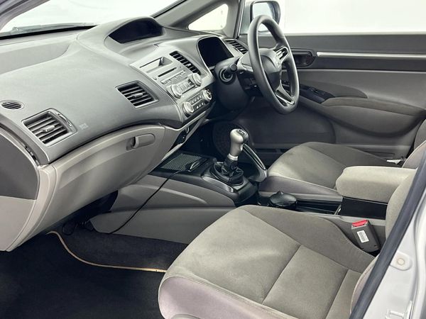 2007-Honda-Civic-18-LXi-Sedan image:8