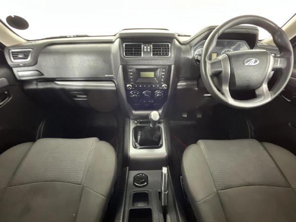 2021-Mahindra-Pik-Up-22-mHawk-S6-4x4-Double-Cab image:1