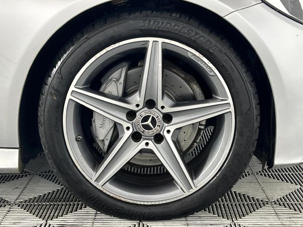2018-Mercedes-Benz-C-Class-C-200-Cabrio-AMG-Auto image:3