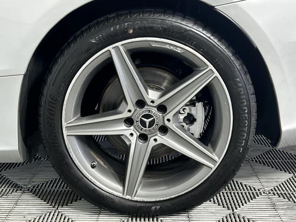 2018-Mercedes-Benz-C-Class-C-200-Cabrio-AMG-Auto image:4