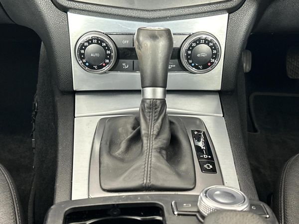 2008-Mercedes-Benz-C-Class-C-180K-Avantgarde-Auto image:10