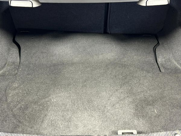 2008-Mercedes-Benz-C-Class-C-180K-Avantgarde-Auto image:14