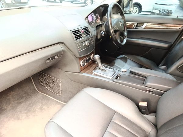 2008-Mercedes-Benz-C-Class-C-220-CDi-Elegance-Auto image:22