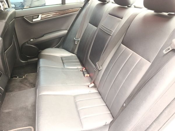 2008-Mercedes-Benz-C-Class-C-220-CDi-Elegance-Auto image:24
