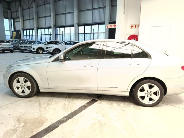2008-Mercedes-Benz-C-Class-C-220-CDi-Elegance-Auto image:3