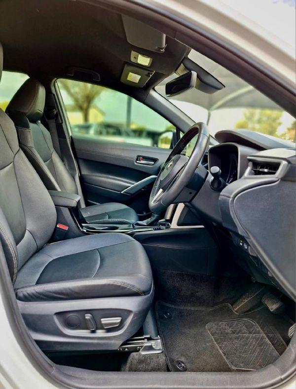 2022-Toyota-Corolla-Cross-18-XR image:10