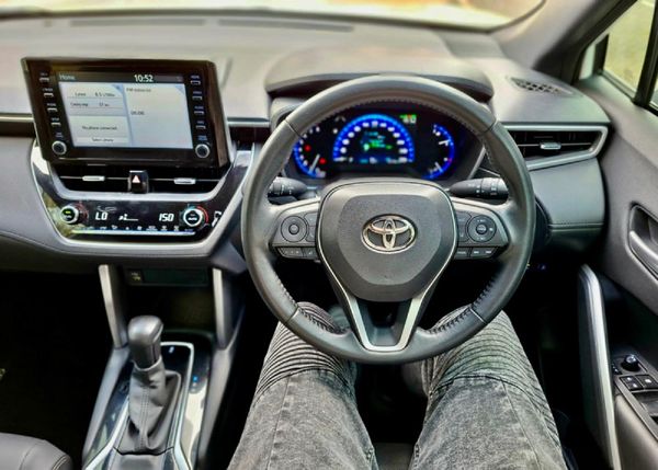2022-Toyota-Corolla-Cross-18-XR image:13