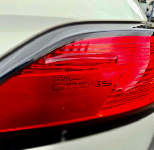 2022-Toyota-Corolla-Cross-18-XR image:31