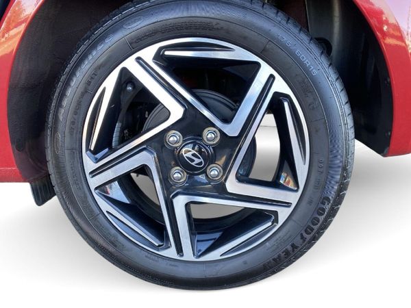 2024-Hyundai-Grand-i10-10-Fluid image:18