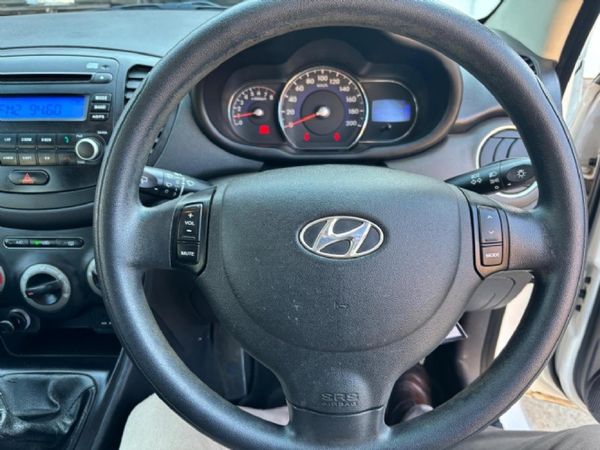 2014-Hyundai-i10-11-GLS-Motion image:9