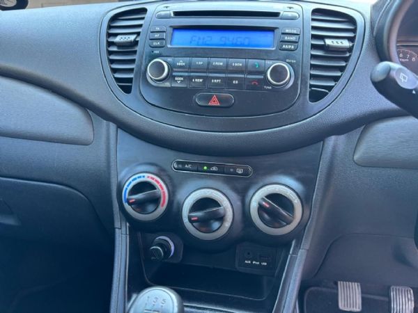 2014-Hyundai-i10-11-GLS-Motion image:8