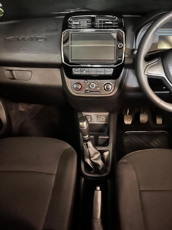 2026-Renault-Kwid-10-Expression image:11