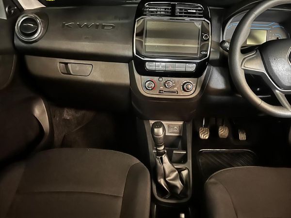 2026-Renault-Kwid-10-Expression image:8