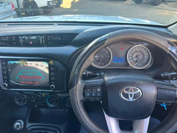 2019-Toyota-Hilux-24-GD-6-Raised-Body-SRX-Extended-Cab image:5