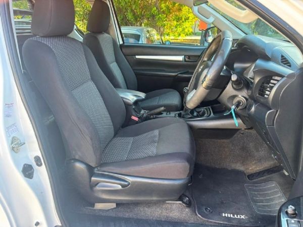 2019-Toyota-Hilux-24-GD-6-Raised-Body-SRX-Extended-Cab image:6
